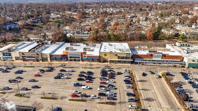 1432 Thrush Place, Brentwood, MO 63144