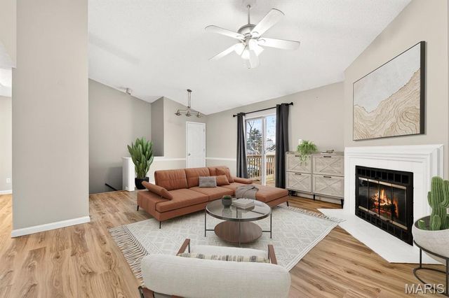 1432 Thrush Place, Brentwood, MO 63144