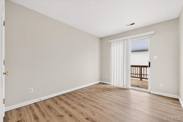 1432 Thrush Place, Brentwood, MO 63144