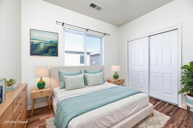 7464 E Robinson Avenue, Fresno, CA 93737