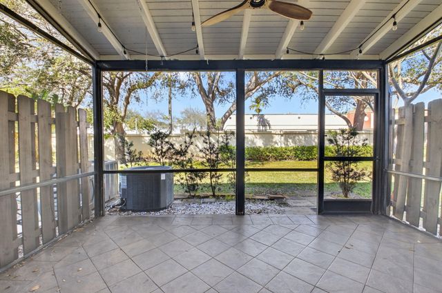 4761 NW 2nd Avenue 301, Boca Raton, FL 33431