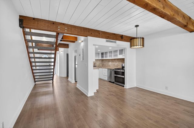 4761 NW 2nd Avenue 301, Boca Raton, FL 33431