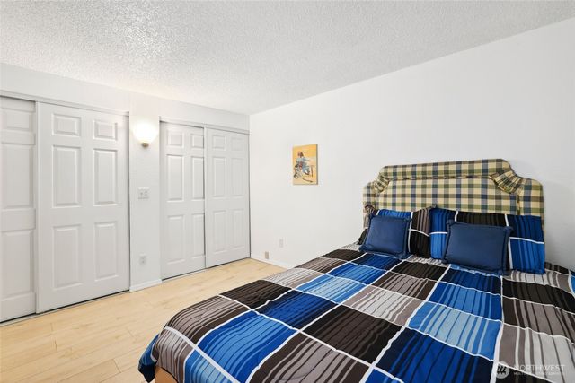30831 13th Place S #13, Federal Way, WA 98003
