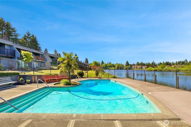 30831 13th Place S #13, Federal Way, WA 98003