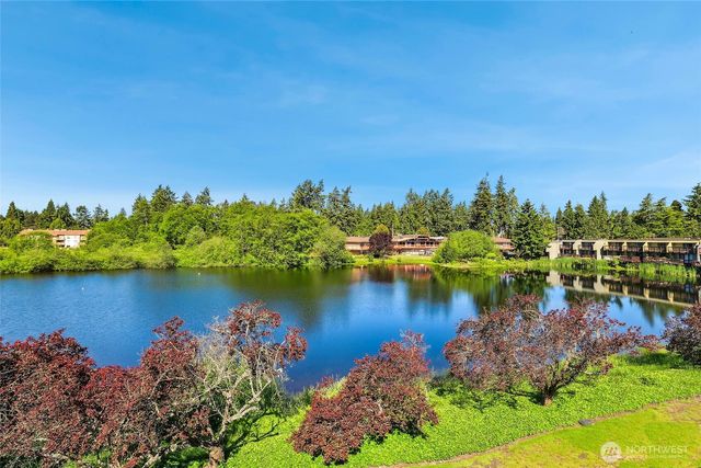 30831 13th Place S #13, Federal Way, WA 98003