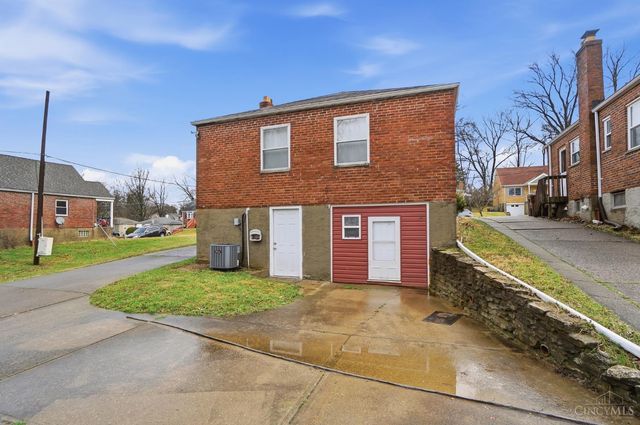 3935 Carrie Avenue, Cheviot, OH 45211