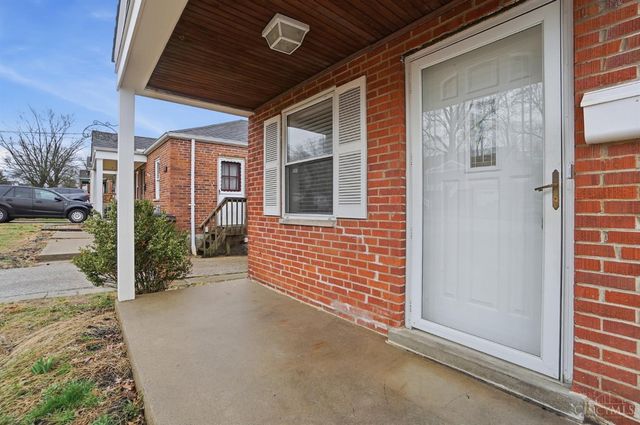 3935 Carrie Avenue, Cheviot, OH 45211