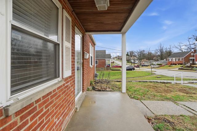 3935 Carrie Avenue, Cheviot, OH 45211