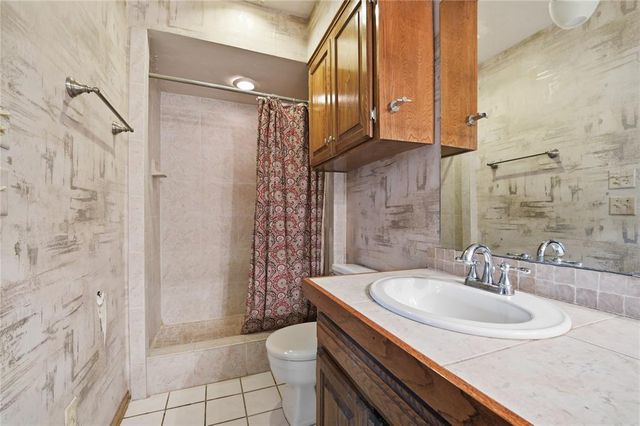 2716 N Eagle Lane, Oklahoma City, OK 73127