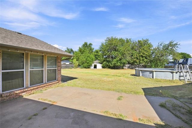 2716 N Eagle Lane, Oklahoma City, OK 73127