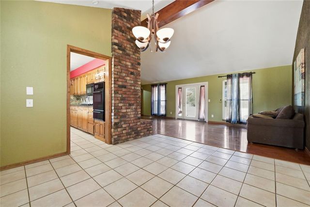 2716 N Eagle Lane, Oklahoma City, OK 73127
