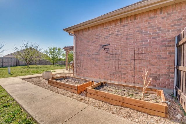 1710 Chadwick Court, Cedar Hill, TX 75104