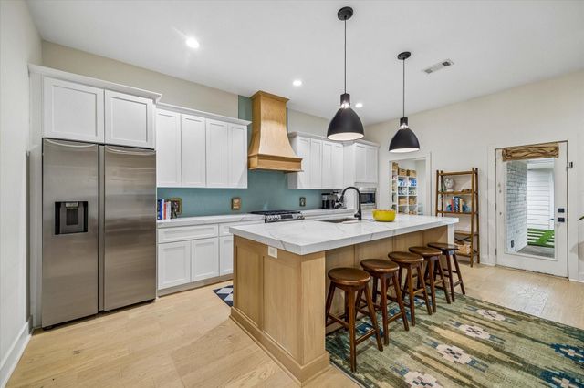 1034 Bethlehem Street, Houston, TX 77018