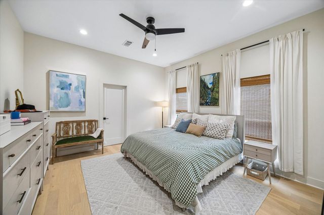 1034 Bethlehem Street, Houston, TX 77018