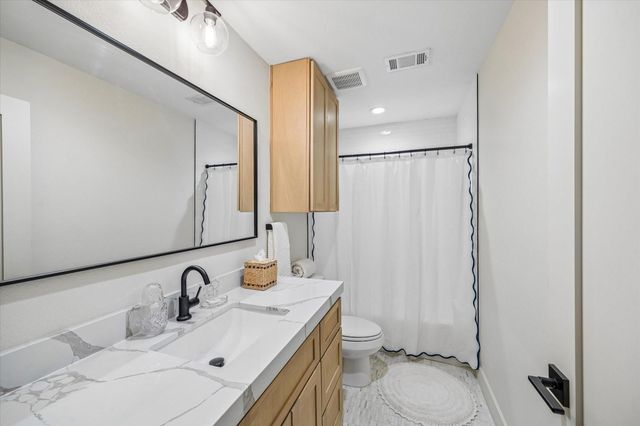 1034 Bethlehem Street, Houston, TX 77018