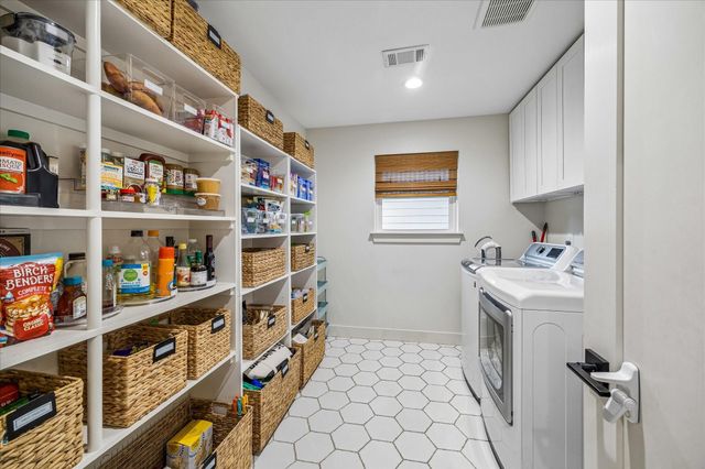 1034 Bethlehem Street, Houston, TX 77018