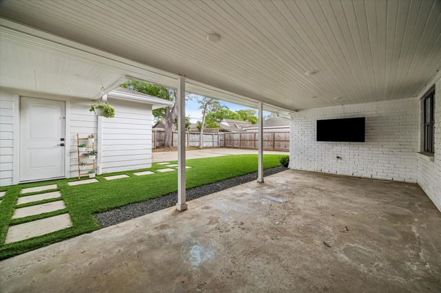 1034 Bethlehem Street, Houston, TX 77018