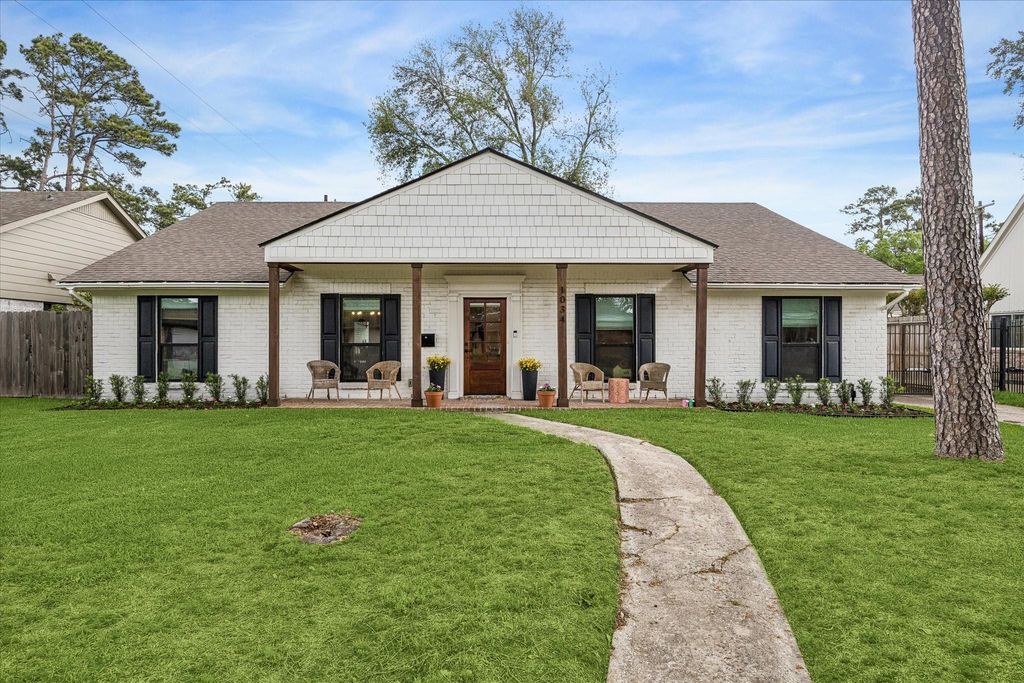 1034 Bethlehem Street, Houston, TX 77018