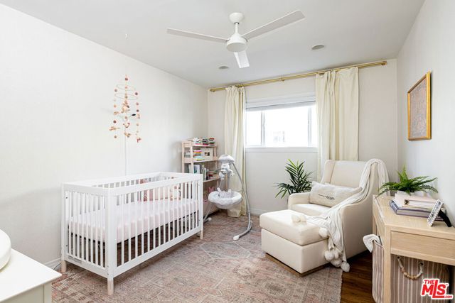 3977 Berryman Avenue, Los Angeles, CA 90066