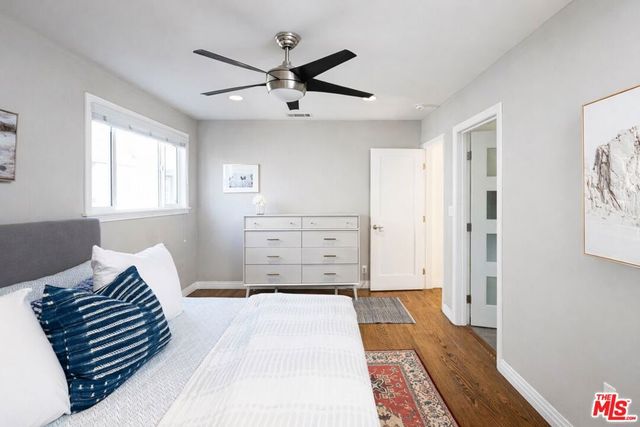 3977 Berryman Avenue, Los Angeles, CA 90066