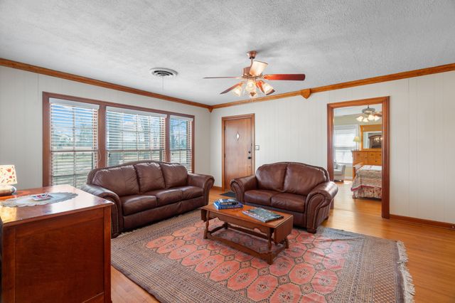 825 Sam Calloway Road, Fort Worth, TX 76114