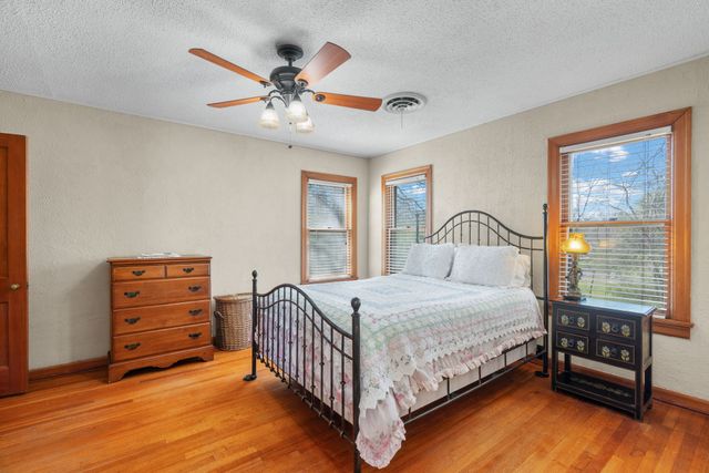 825 Sam Calloway Road, Fort Worth, TX 76114