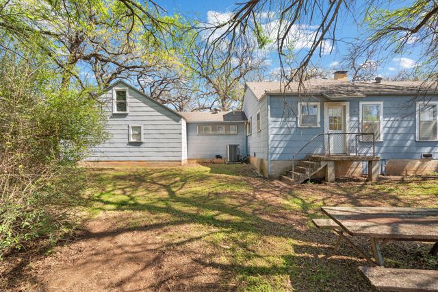 825 Sam Calloway Road, Fort Worth, TX 76114