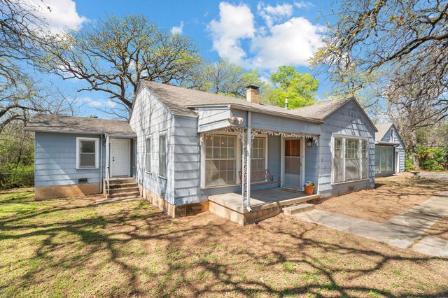 825 Sam Calloway Road, Fort Worth, TX 76114