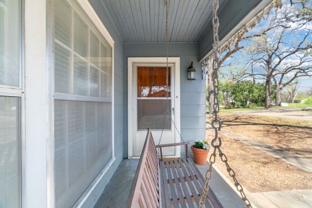 825 Sam Calloway Road, Fort Worth, TX 76114