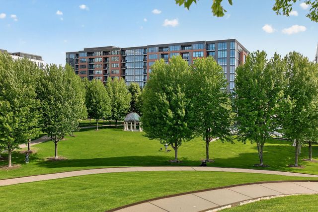 215 10th Avenue S 514, Minneapolis, MN 55415