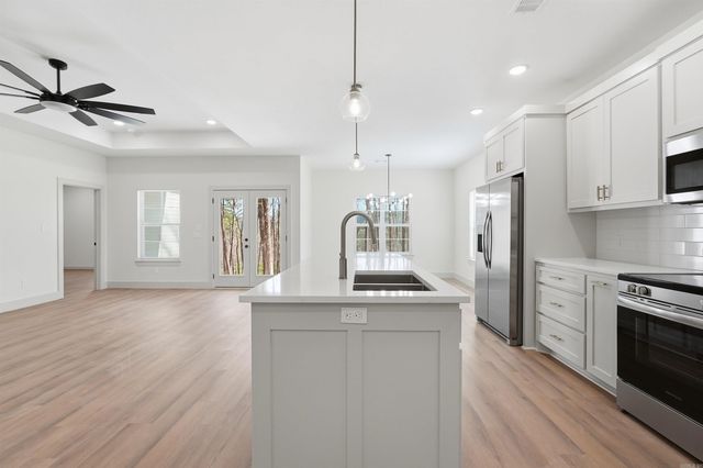 111 Diamondhead Drive, Hot Springs, AR 71913