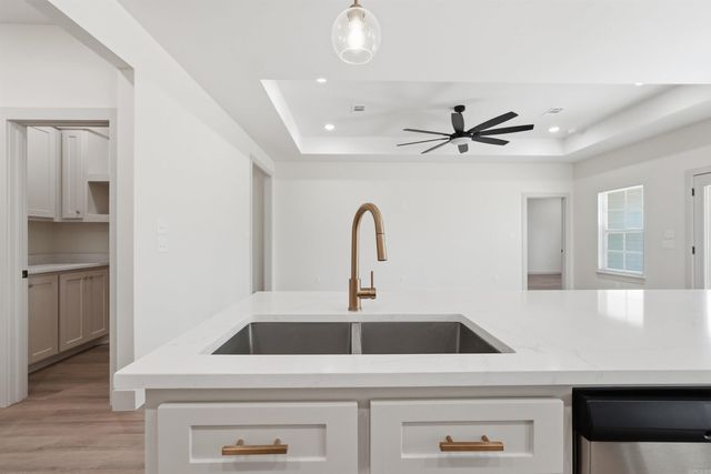 111 Diamondhead Drive, Hot Springs, AR 71913