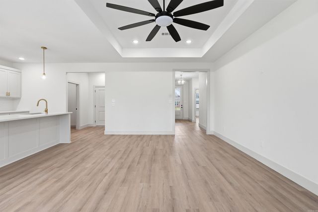 111 Diamondhead Drive, Hot Springs, AR 71913