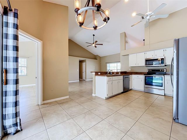 5645 LOMA VISTA COURT, Davenport, FL 33896