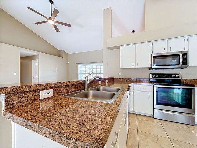 5645 LOMA VISTA COURT, Davenport, FL 33896