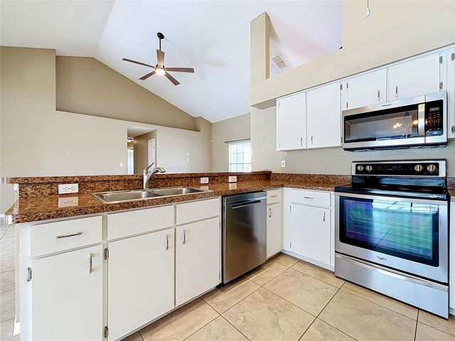 5645 LOMA VISTA COURT, Davenport, FL 33896