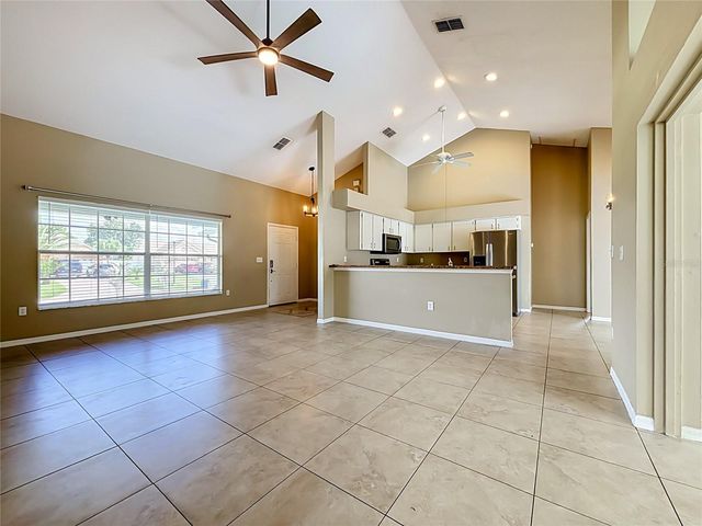 5645 LOMA VISTA COURT, Davenport, FL 33896