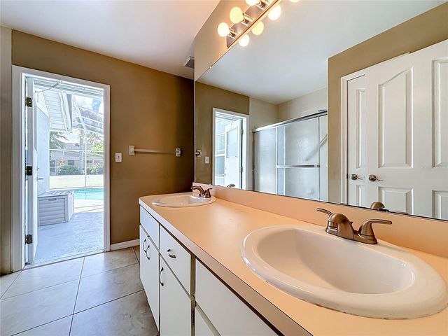 5645 LOMA VISTA COURT, Davenport, FL 33896