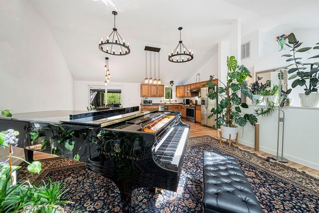 136 Allen Road, Easton, MA 02375