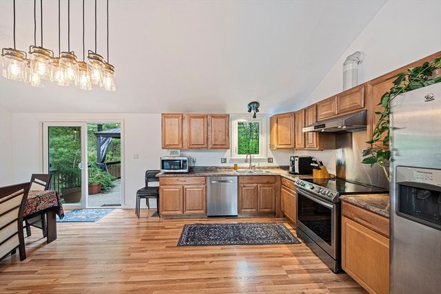 136 Allen Road, Easton, MA 02375