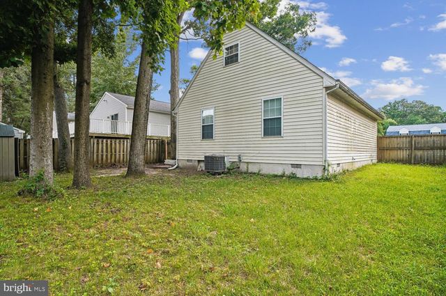 7819 CAMP RD, Pasadena, MD 21122