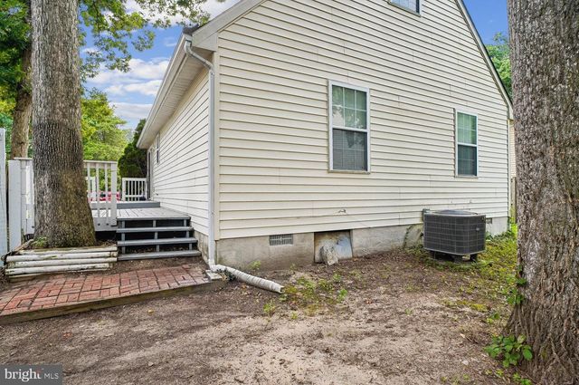 7819 CAMP RD, Pasadena, MD 21122