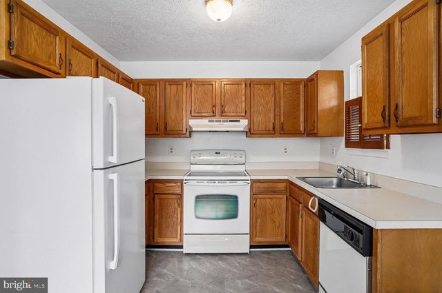 7819 CAMP RD, Pasadena, MD 21122