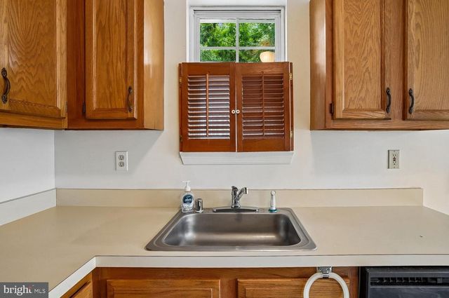 7819 CAMP RD, Pasadena, MD 21122