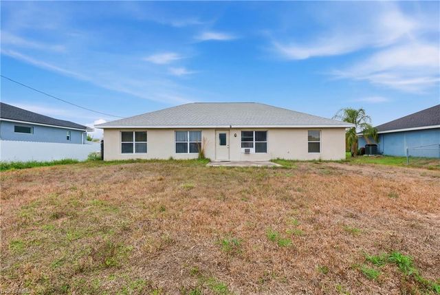 2009 13th PL, Cape Coral, FL 33909