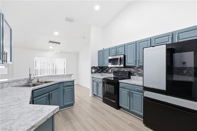 2009 13th PL, Cape Coral, FL 33909