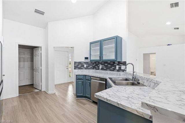 2009 13th PL, Cape Coral, FL 33909