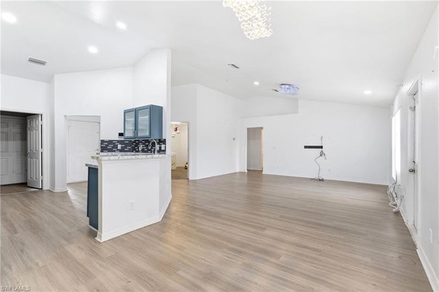 2009 13th PL, Cape Coral, FL 33909