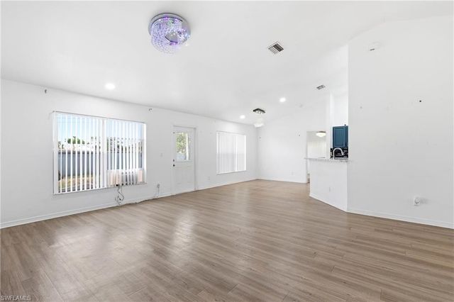 2009 13th PL, Cape Coral, FL 33909