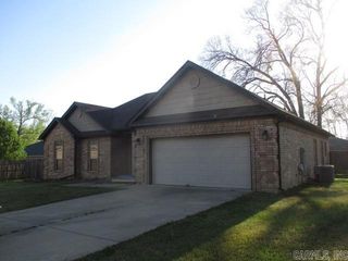 19 Birchwood Cv, Cabot, AR 72023